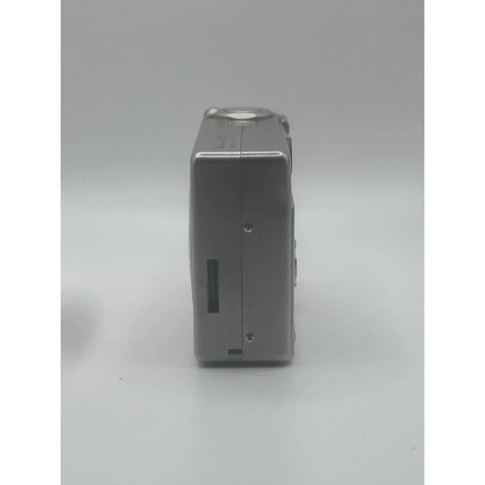 Canon PowerShot S230 Digital ELPH 3.2MP Silver Camera Untested